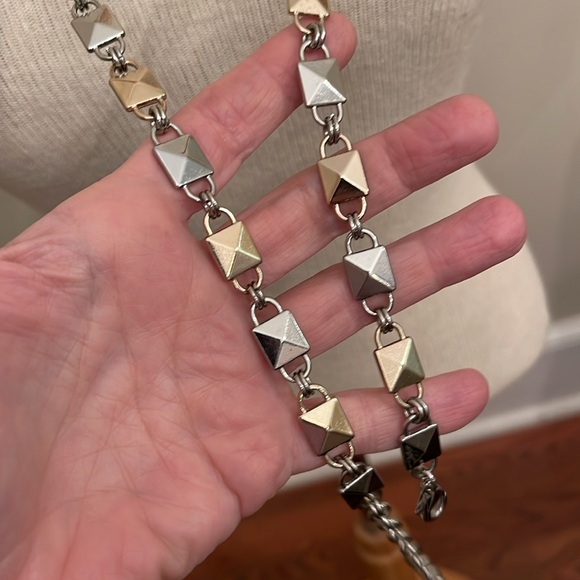 CHAPS Two-tone Stud Metal Chain Belt - Picture 14 of 15